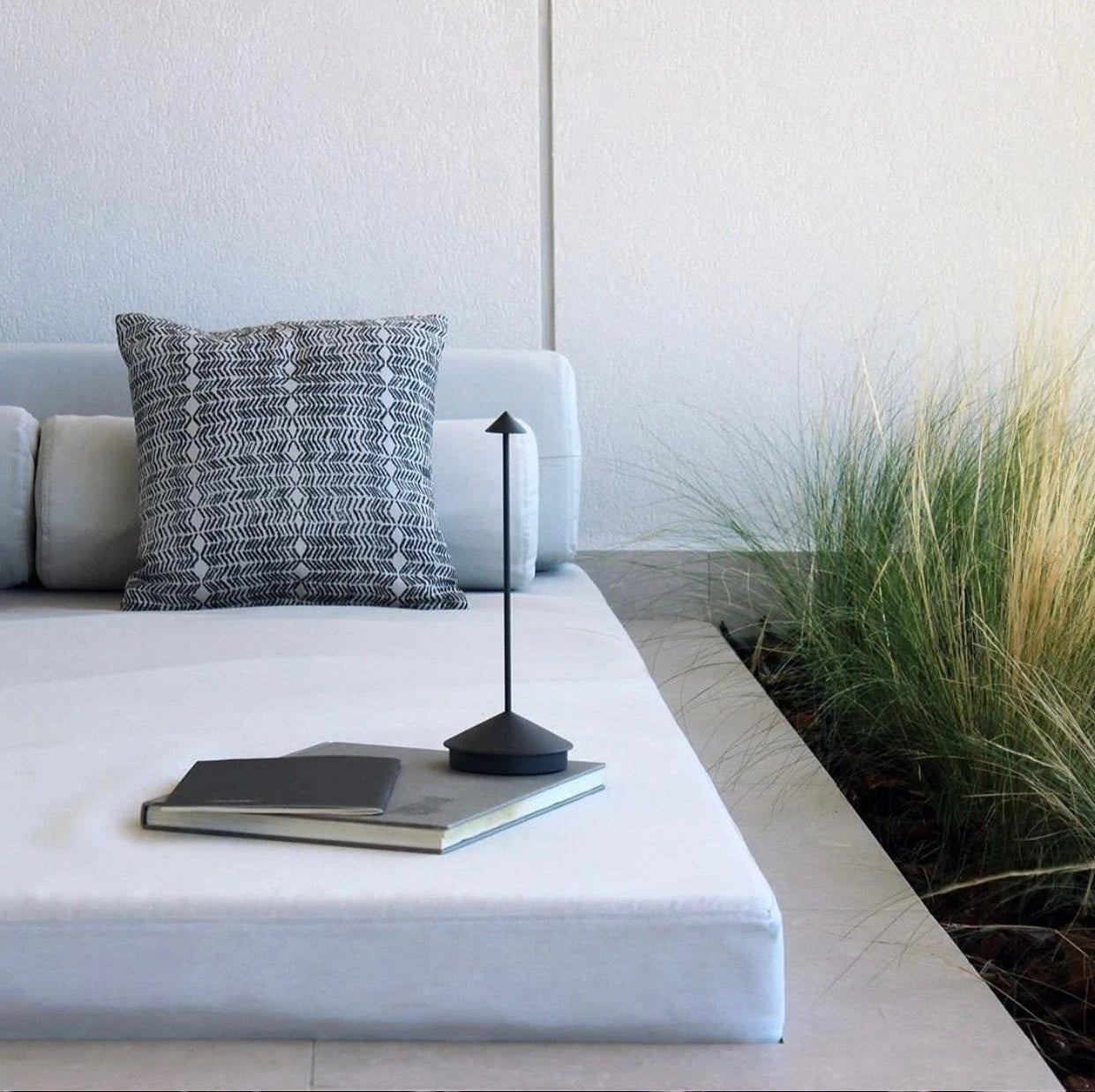 Mereda™Table Lamp